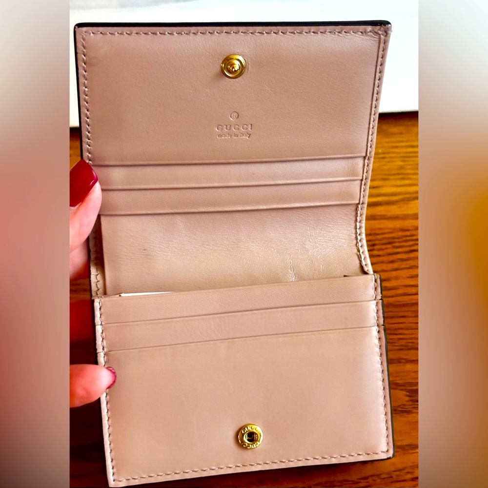 GUCCI GG GUCCISSIMA LEATHER BIFOLD WALLET includes DUSTBAG. EUC - Picture 5 of 9